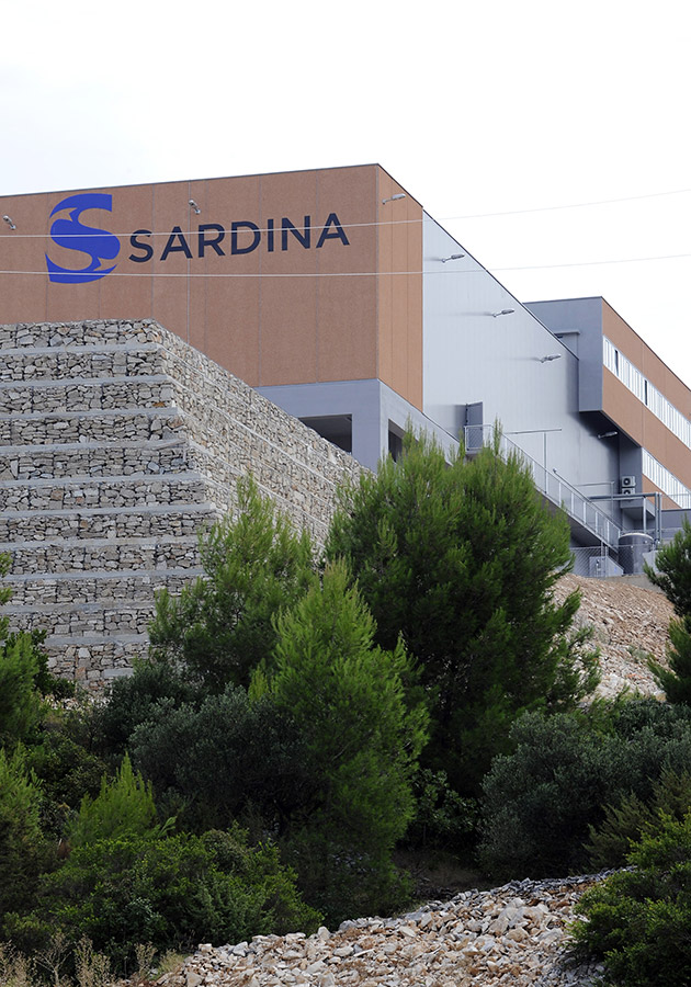 Tvornica ribe Sardina (Postira)